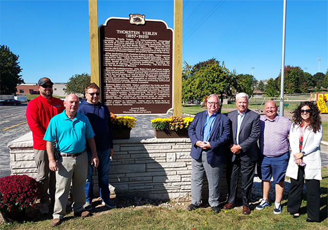 Valders Historical Marker dedication